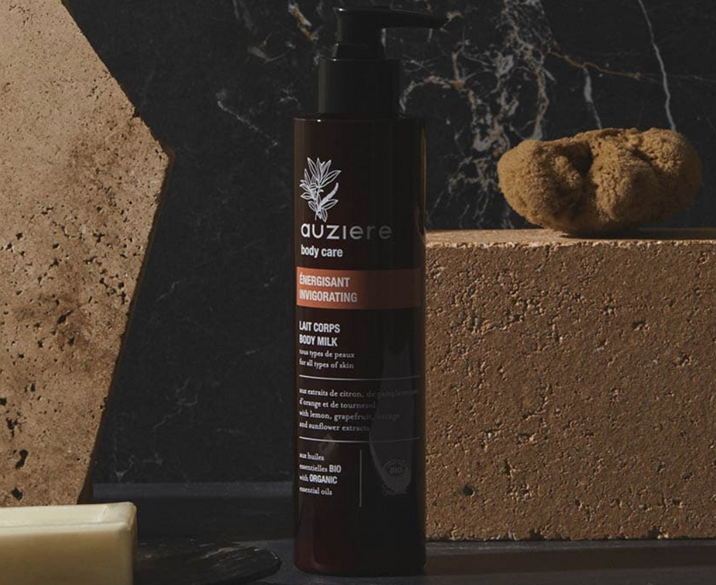 清爽身體乳 INVIGORATING BODY MILK